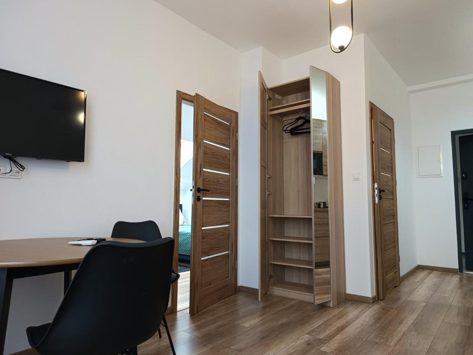 Mh Apartments A.Towarnickiego เชชูฟ ภายนอก รูปภาพ