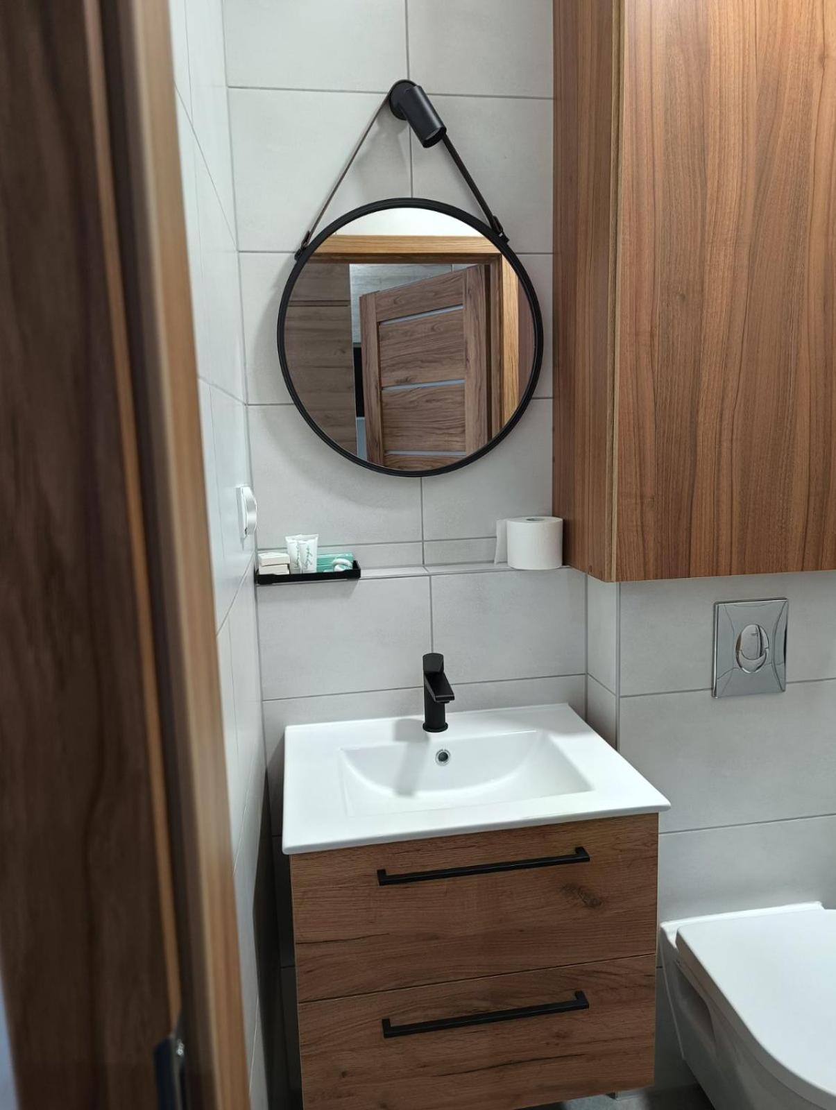 Mh Apartments A.Towarnickiego เชชูฟ ภายนอก รูปภาพ